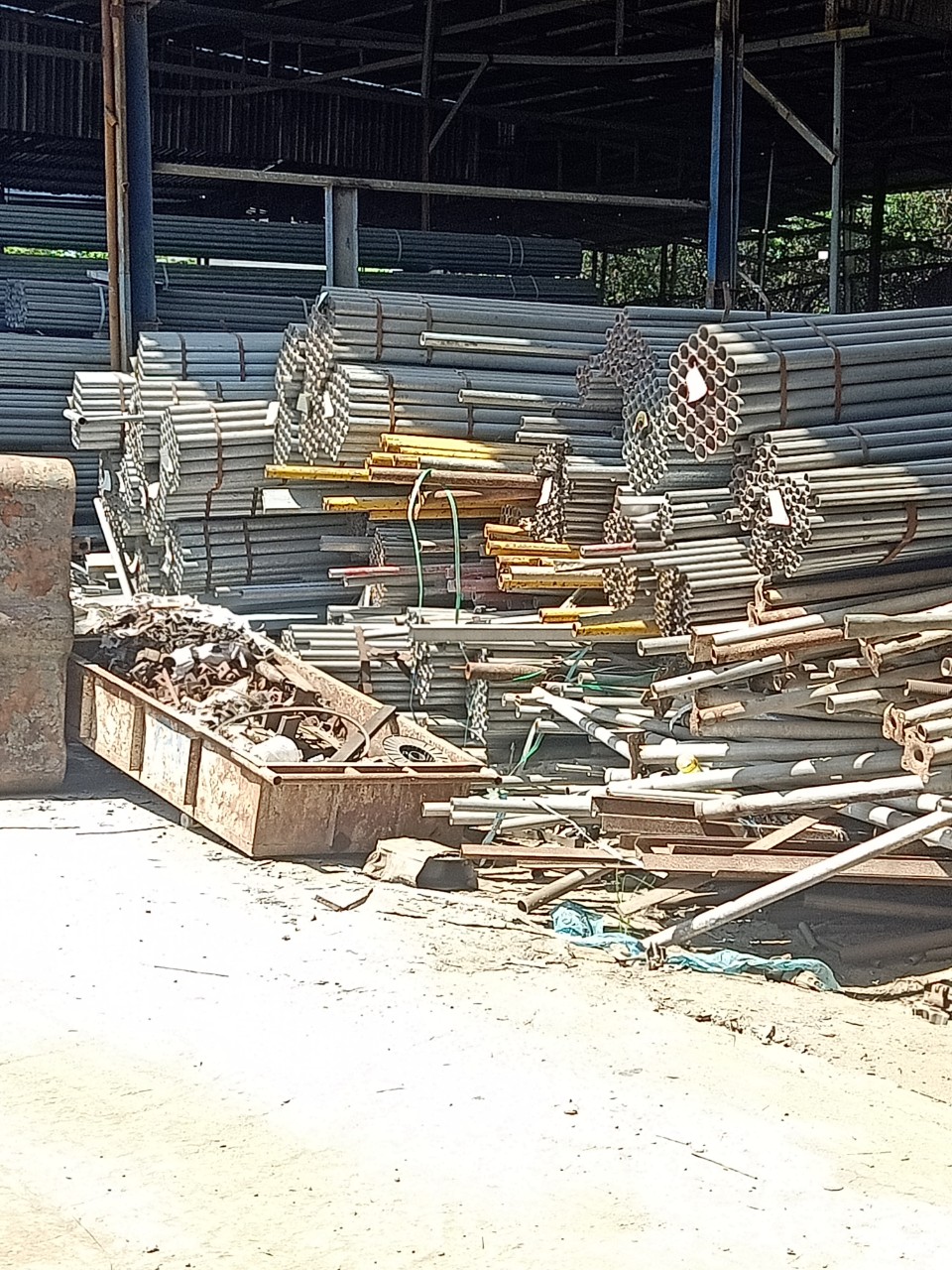 Nên mua giàn giáo mới, thuê hay mua giàn giáo cũ