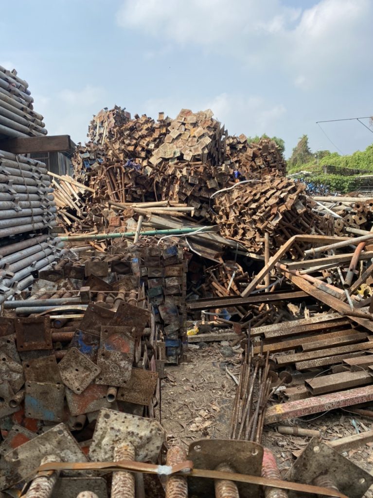 Có hàng giàn giáo, xà gồ, coppha cũ hãy bán cho chúng tôi nhé.