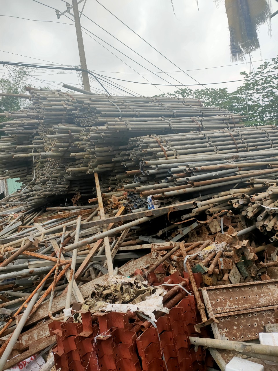 Nhà phân phối bán giàn giáo xà gồ TP. HCM - hỗ trợ vận chuyển nhanh chóng Nhà phân phối bán giàn giáo xà gồ TP. HCM - hỗ trợ vận chuyển nhanh chóng