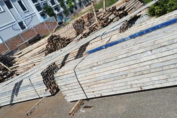 Thu mua giáo nêm thanh lý 24/7 tại Phước Thắng